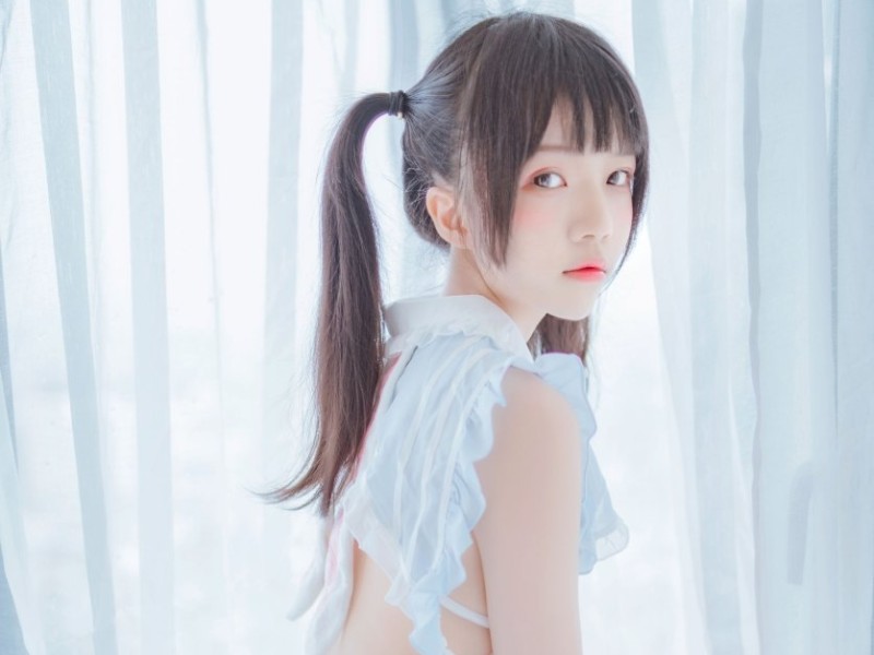桜桃喵的《爱丽丝的兔子》COS：一场迷失在奇幻世界的浪漫追逐