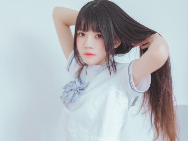 桜桃喵的《黑丝水手》系列：纯真与优雅的完美融合