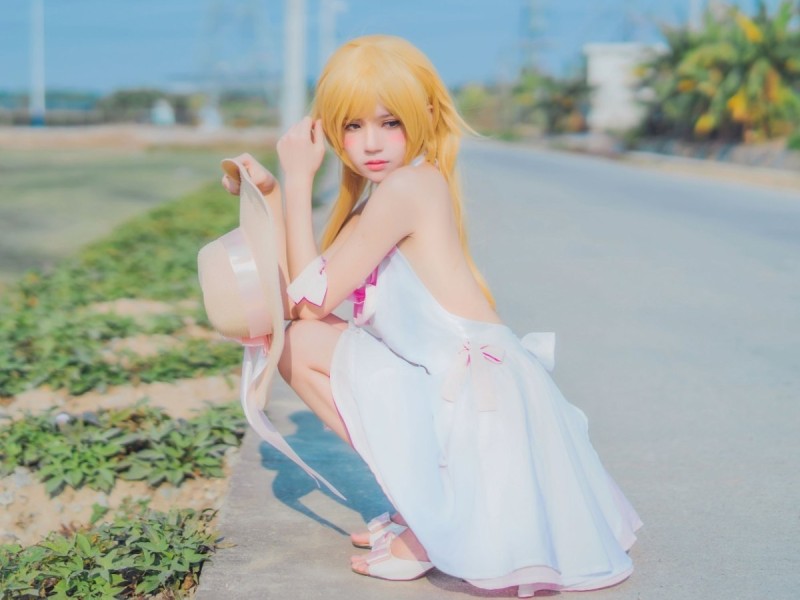 桜桃喵《小忍COS》：让人瞬间进入夏日氛围的清新少女感