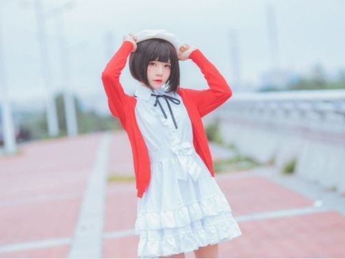 桜桃喵《加藤惠_常服》：可爱与青春的完美结合