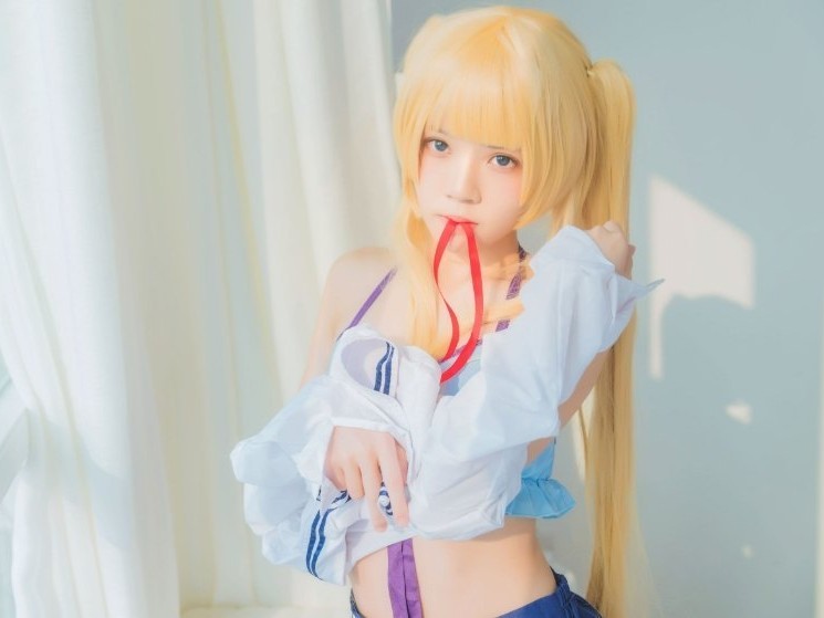 桜桃喵《英梨梨COS 02》——一次青春与清新的碰撞