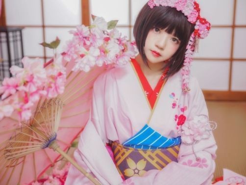 桜桃喵《加藤惠_和服》：美丽的和风时光