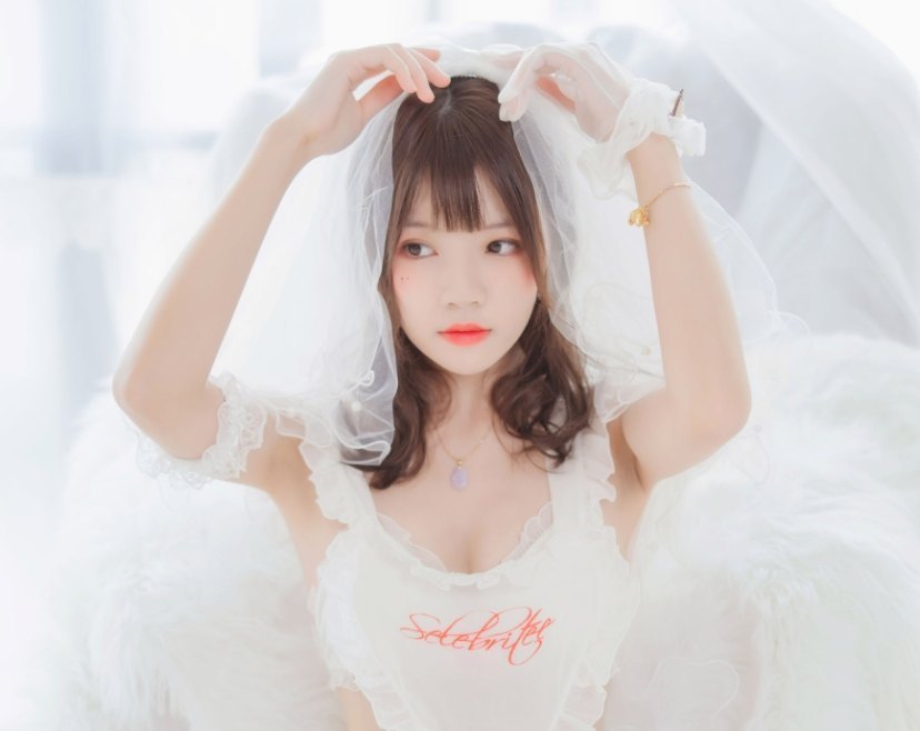 轻纱飘逸,梦幻迷离——桜桃喵《轻纱》的浪漫演绎 第1张 轻纱飘逸,梦幻迷离——桜桃喵《轻纱》的浪漫演绎 第1张