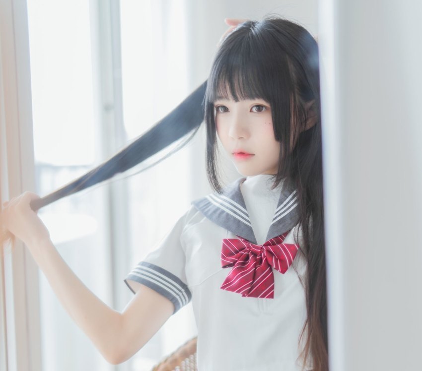 桜桃喵《心形胖次》:青春气息与俏皮诱惑的完美融合 第1张 桜桃喵《心形胖次》:青春气息与俏皮诱惑的完美融合 第1张