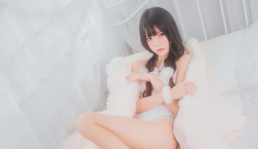 桜桃喵《冬眠系列 纯白私房》:迷人的冬季温柔 第2张 桜桃喵《冬眠系列 纯白私房》:迷人的冬季温柔 第2张